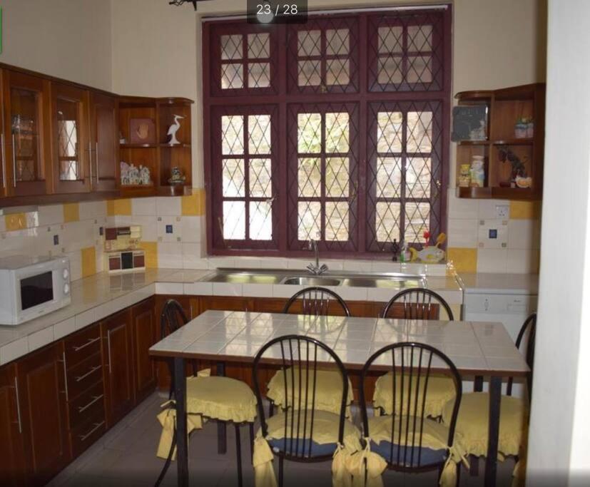 Reverie Hill Bungalow, Kandy Bagian luar foto